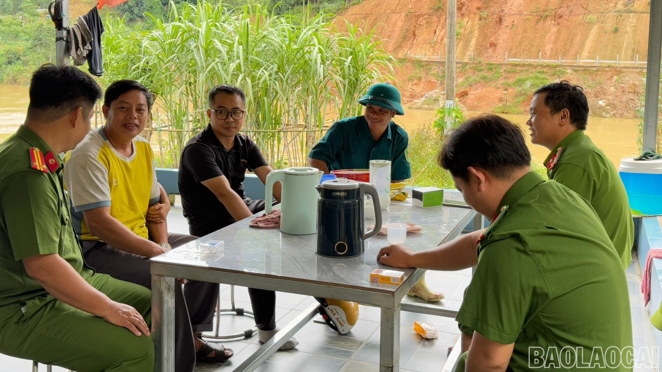 Tích cực tuyên truyền đến người dân các kỹ năng tự phòng tránh mưa lũ trong trường hợp khẩn cấp. baolaocai-br-z7092438810140-853a710a9b6ec0c3b10cba5019a063de.jpg