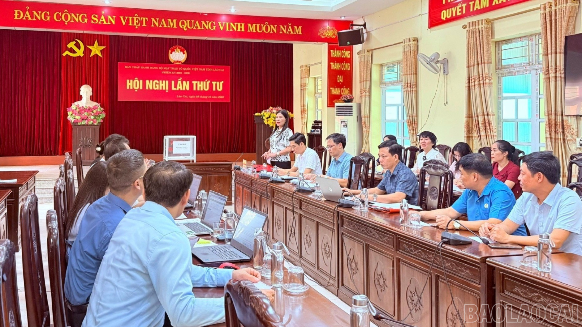Quang cảnh buổi lễ phát động. baolaocai-br_2-9052.jpg
