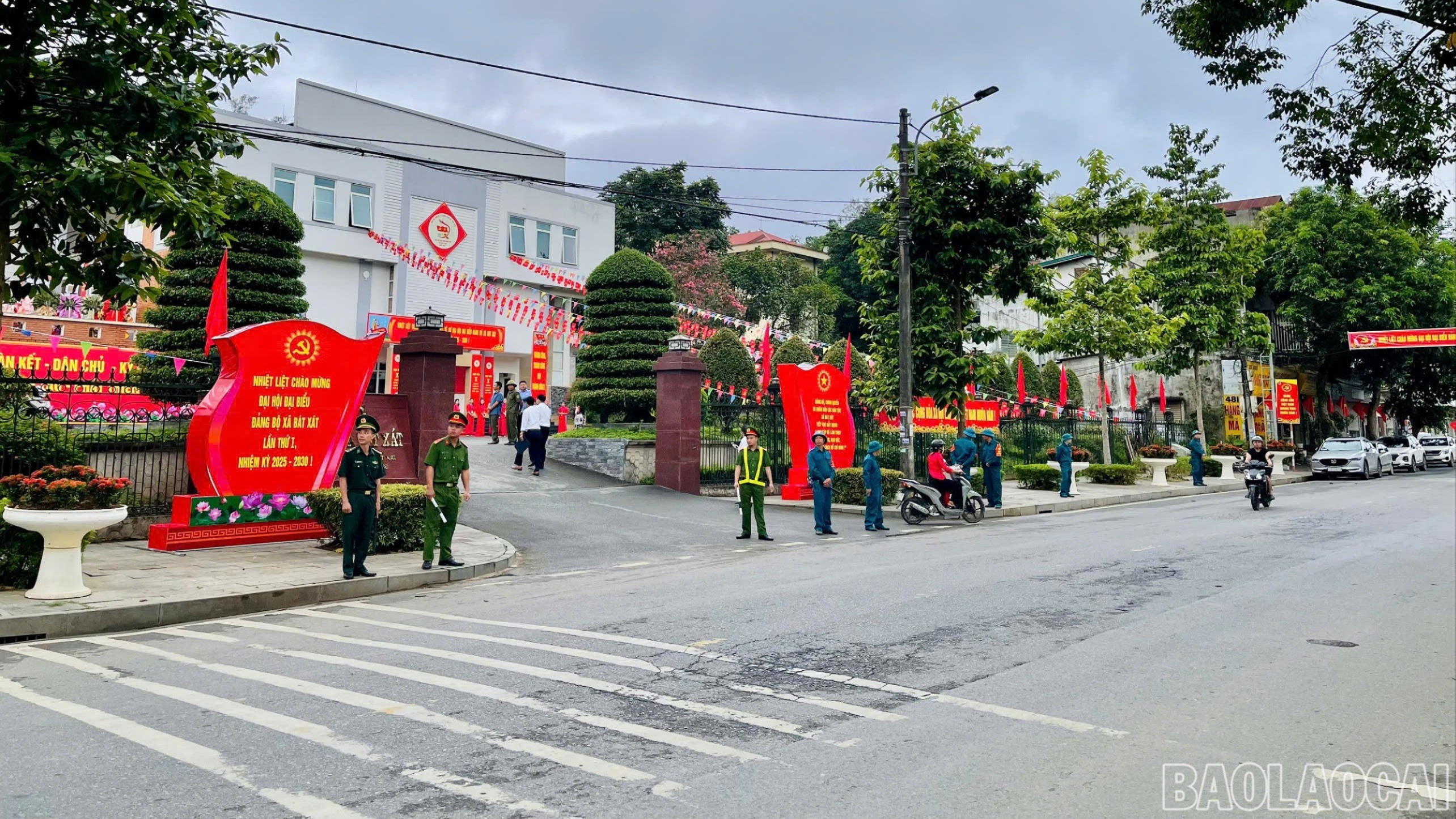 Công an xã Bát Xát luôn làm tốt công tác giữ gìn an ninh, trật tự. baolaocai-br-z7023668313126-3e7f88907f88d933ddef28eaf46e67e2.jpg