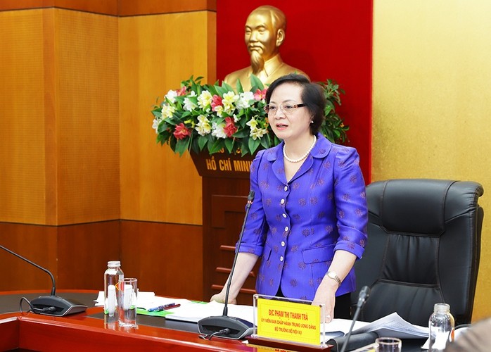 Bộ trưởng Bộ Nội vụ Phạm Thị Thanh Trà. Bộ trưởng Bộ Nội vụ Phạm Thị Thanh Trà.