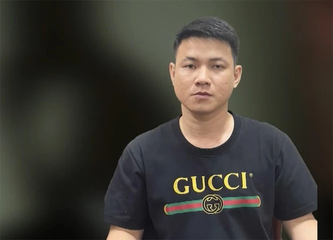 Đối tượng Mặc Bình Hưng và tang vật vụ án.