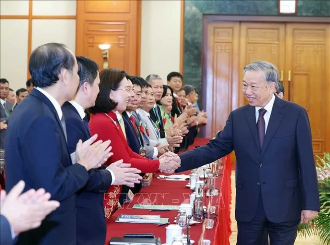 Tổng Bí thư Tô Lâm với các đại biểu.