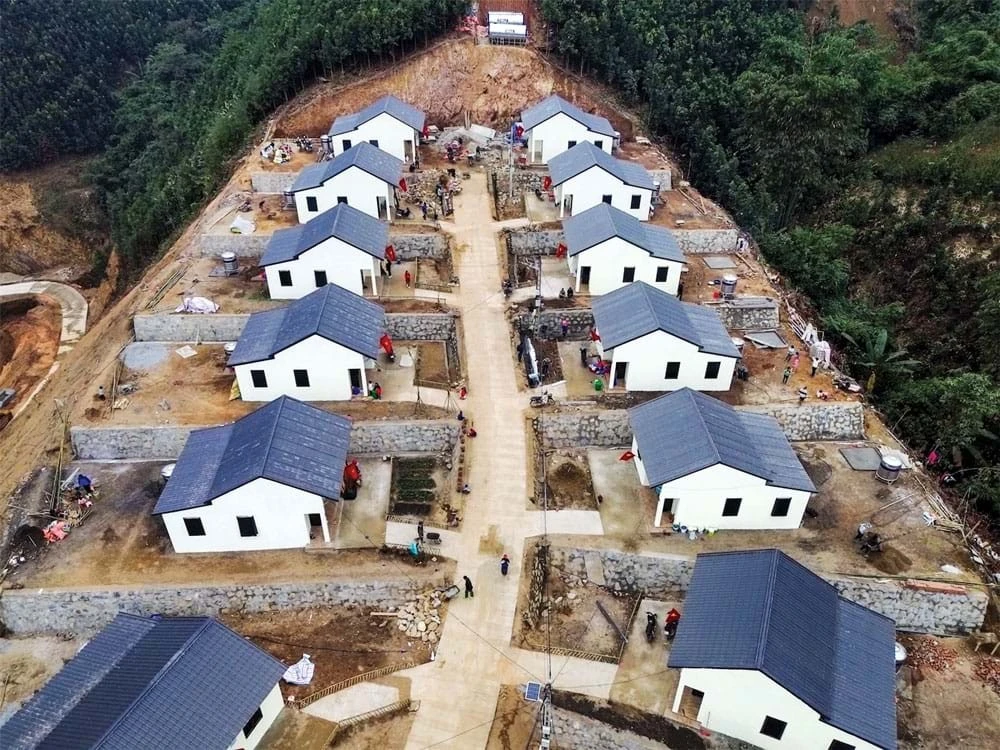 Khu tái thiết thôn Kho Vàng đáp ứng chỗ ở lâu dài cho 35 hộ gia đình với 180 nhân khẩu đã khánh thành ngày 22.12.2024.