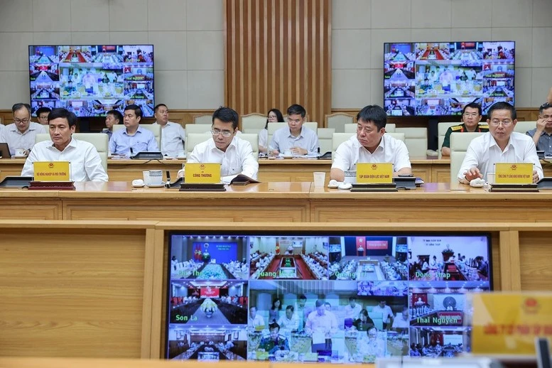 Đại diện các bộ, ngành, địa phương, doanh nghiệp dự hội nghị .