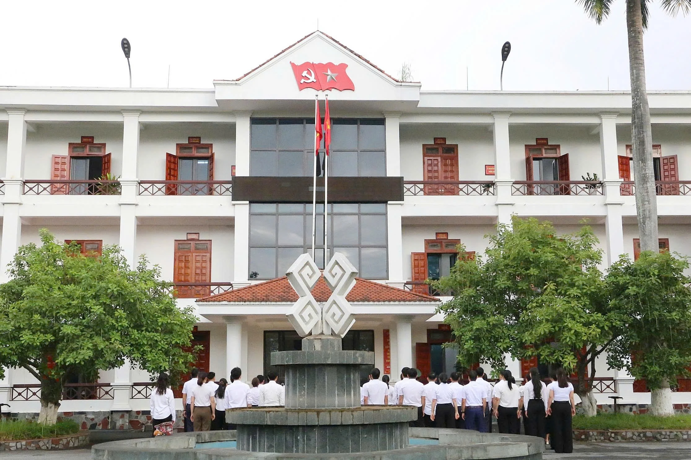quang-canh-buoi-chao-co.jpg
