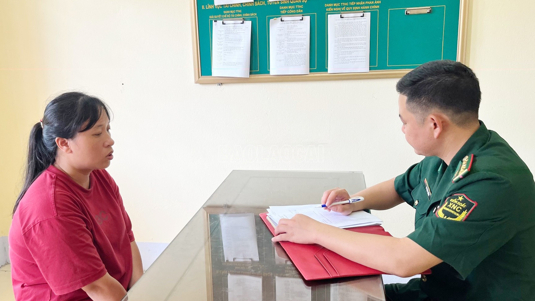 Đối tượng Nguyễn Thị Bích Đào tại cơ quan điều tra. baolaocai-c_doi-tuong-nguyen-thi-bich-dao.jpg