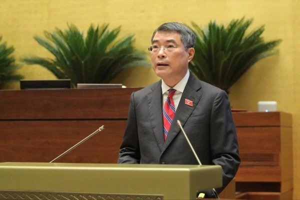 Thủ tướng Lê Minh Hưng trình bày Báo cáo về đánh giá bổ sung kết quả thực hiện Kế hoạch phát triển KT-XH và NSNN năm 2025, thực hiện kế hoạch những tháng đầu năm 2026.