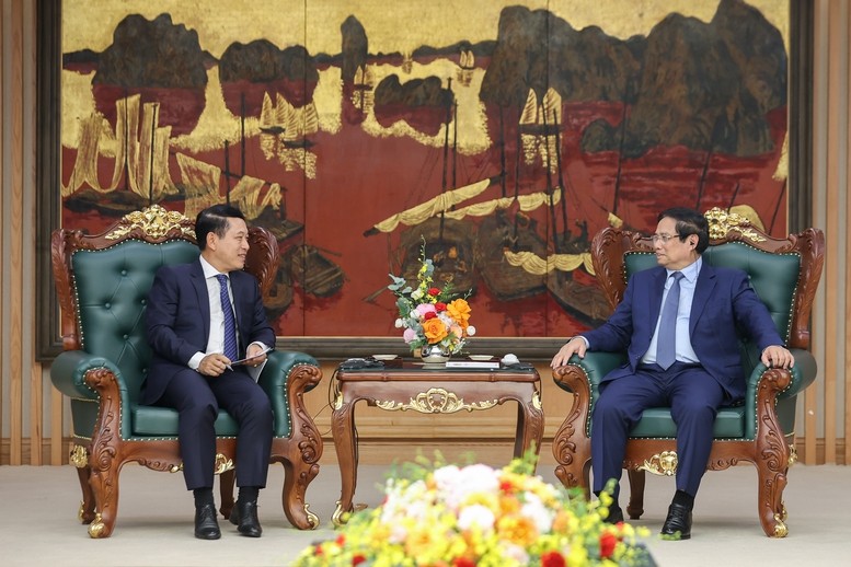 Thủ tướng nhấn mạnh, Việt Nam sẵn sàng trao đổi với Lào kinh nghiệm về cải cách, tái cơ cấu doanh nghiệp Nhà nước, cũng như các phương thức huy động vốn và quản lý đầu tư. Thủ tướng nhấn mạnh, Việt Nam sẵn sàng trao đổi với Lào kinh nghiệm về cải cách, tái cơ cấu doanh nghiệp Nhà nước, cũng như các phương thức huy động vốn và quản lý đầu tư.