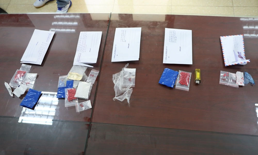 Toàn bộ tang vật bị thu giữ.JPG