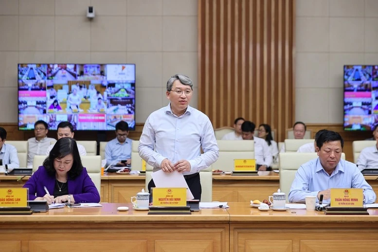 Bộ trưởng Bộ Tư pháp Nguyễn Hải Ninh phát biểu tại hội nghị.