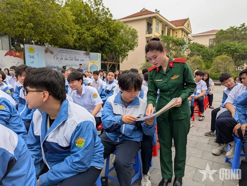 Tư vấn chọn trường Quân đội cho các em học sinh Lào Cai.