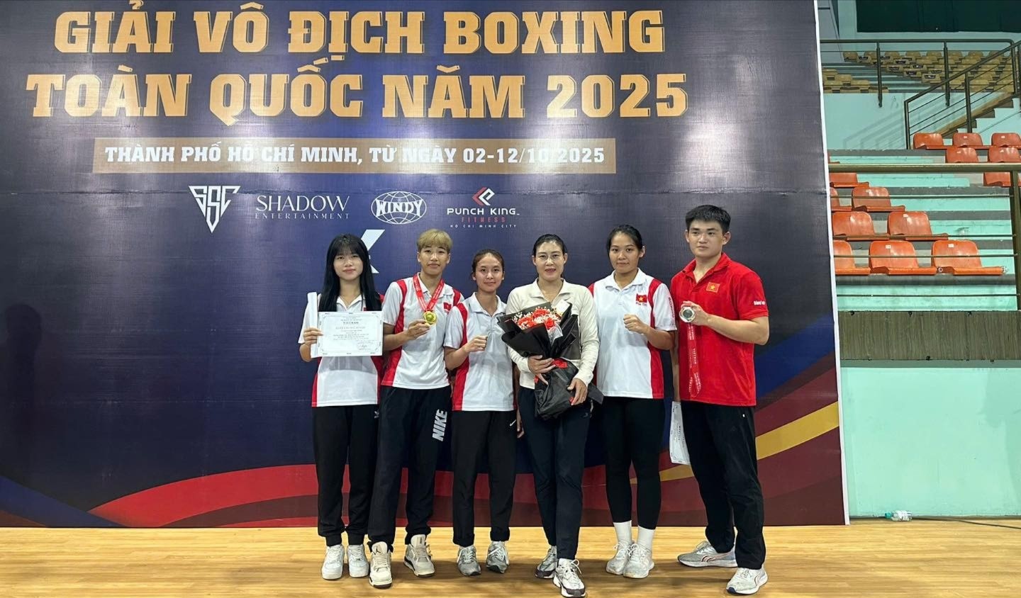 Đoàn vận động viên Lào Cai tham gia giải. 559856220-1327162075870742-8595713316088400880-n.jpg