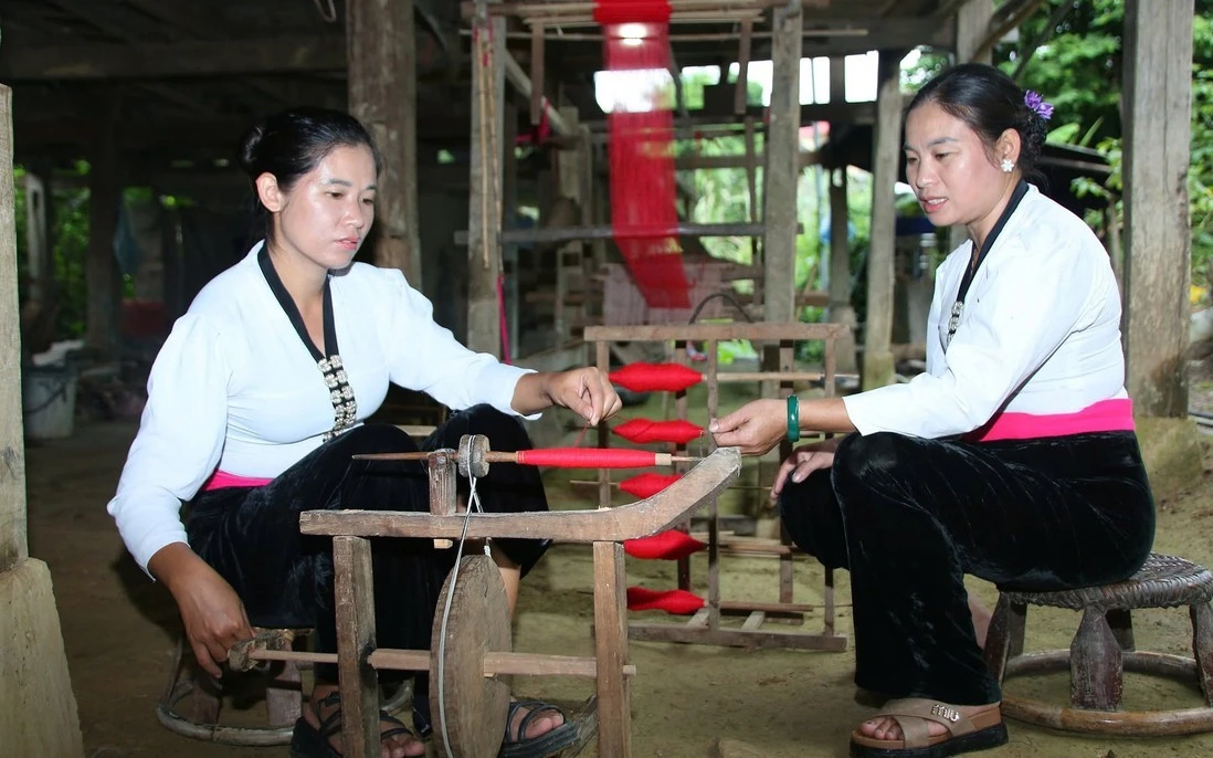 Những nét văn hóa truyền thống của dân tộc được những người phụ nữ giới thiệu, lan tỏa trên nền tảng số.