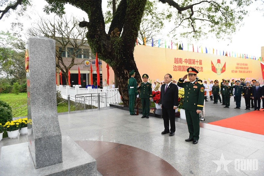 Bắt đầu các hoạt động Giao lưu hữu nghị quốc phòng biên giới Việt Nam - Trung Quốc lần thứ 10 ảnh 1