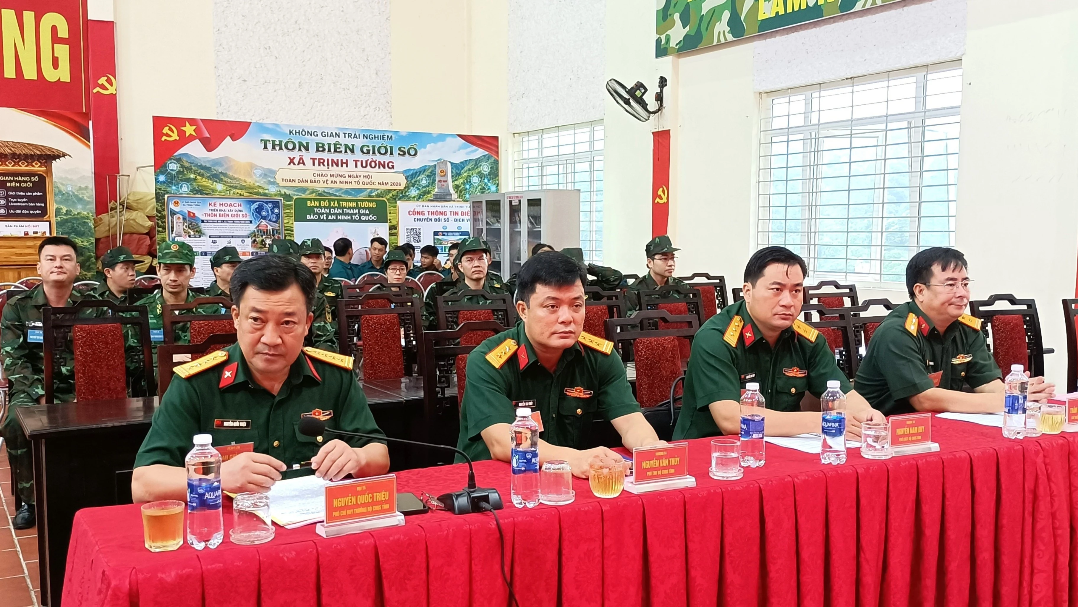 2-dai-bieu-tinh-tham-du-dien-tap-8987.jpg