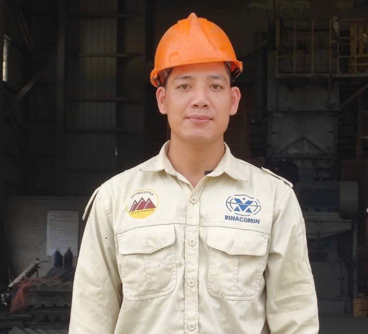 Anh Mã Văn Tân Công ty Cổ phần Đồng Tả Phời, xã Hợp Thành. z7004301459831-799cd2ee4c5e939a7d821e09b886530f-1680.jpg