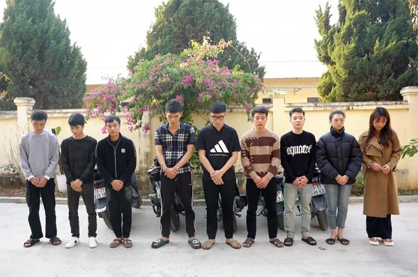 9 đối tượng liên quan đến đường dây lừa đảo qua không gian mạng.