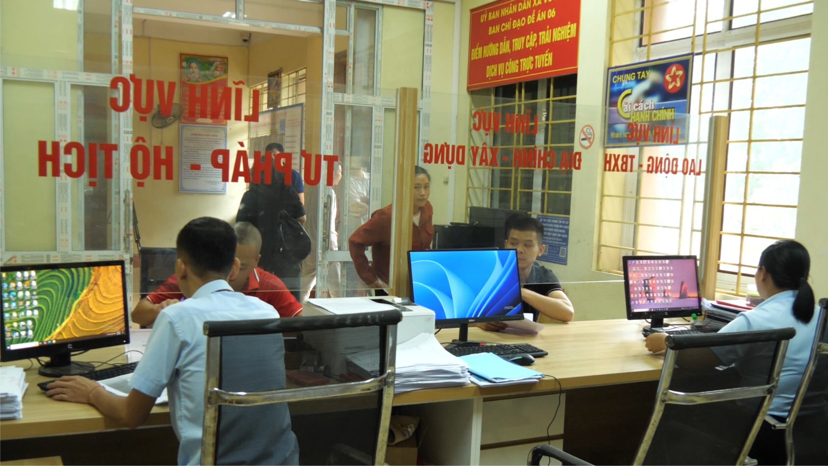 Việc vận hành thử nghiệm đảm bảo nhu cầu người dân, doanh nghiệp không bị gián đoạn dungps100-13-10-32still010.jpg