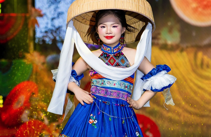 Những bước catwalk đầy thần thái của các tài năng trẻ là minh chứng cho nỗ lực đào tạo bài bản của 9 Talent. Những bước catwalk đầy thần thái của các tài năng trẻ là minh chứng cho nỗ lực đào tạo bài bản của 9 Talent.