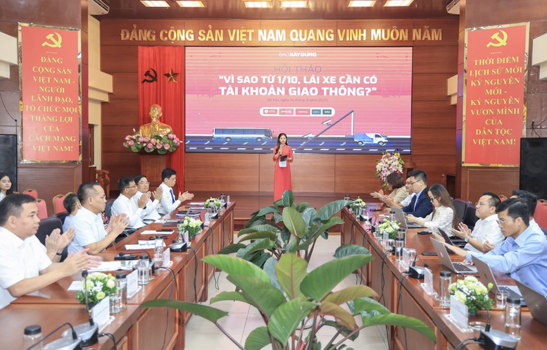 Hội thảo "Vì sao từ 1/10, lái xe cần có tài khoản giao thông?" sáng 14/8. Hội thảo "Vì sao từ 1/10, lái xe cần có tài khoản giao thông?" sáng 14/8.