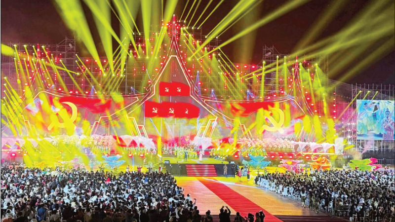 Chương trình nghệ thuật đặc biệt về tình hữu nghị Việt-Lào diễn ra tại Viêng Chăn.