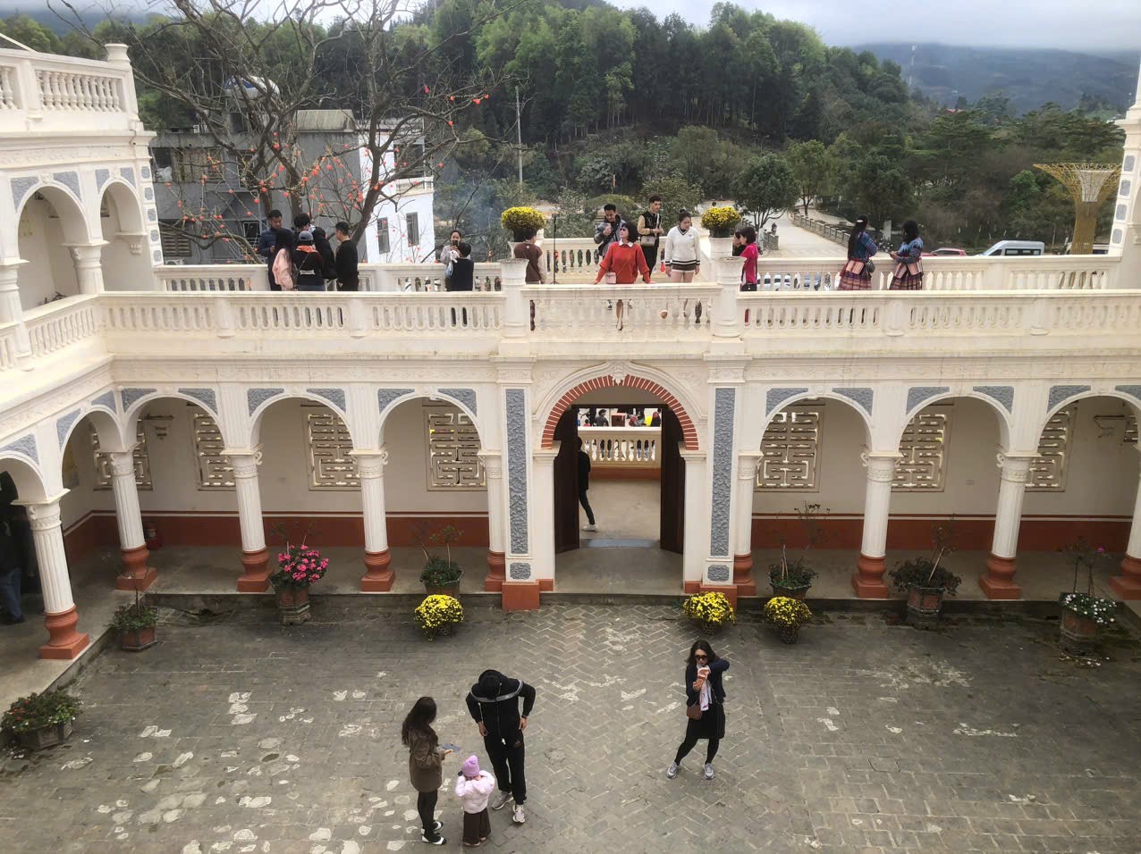 Năm 2007 Dinh thự Hoàng A Tưởng đã được trùng tu tôn tạo và trở thành một điểm tham quan nổi tiếng của vùng Bắc Hà.