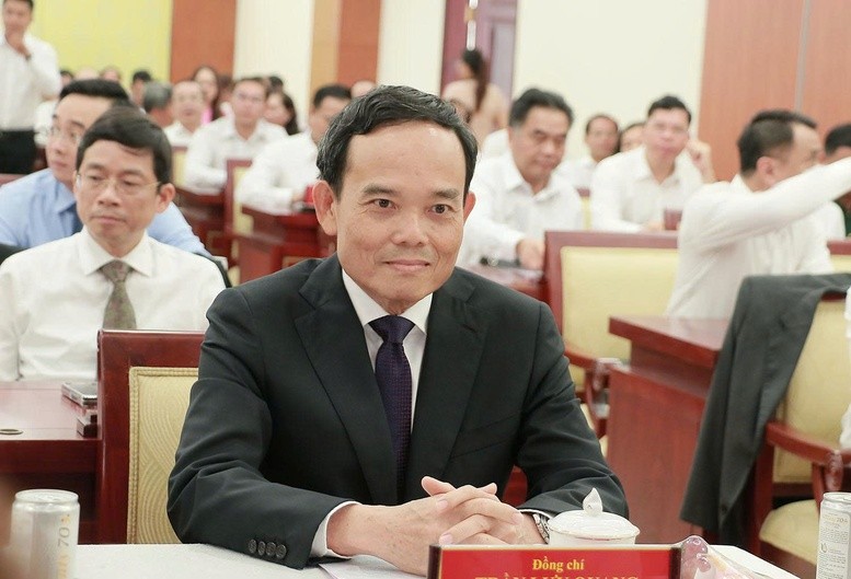 Đồng chí Trần Lưu Quang làm Bí thư Thành ủy TPHCM. Đồng chí Trần Lưu Quang làm Bí thư Thành ủy TPHCM.