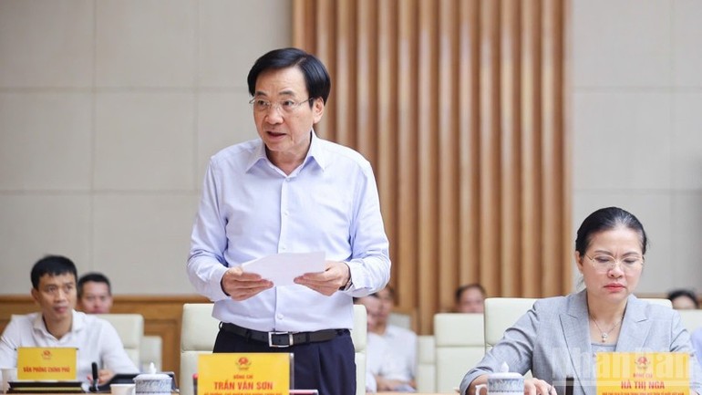 Bộ trưởng, Chủ nhiệm Văn phòng Chính phủ Trần Văn Sơn phát biểu tại Hội nghị (Ảnh: Trần Hải). Bộ trưởng, Chủ nhiệm Văn phòng Chính phủ Trần Văn Sơn phát biểu tại Hội nghị (Ảnh: Trần Hải).
