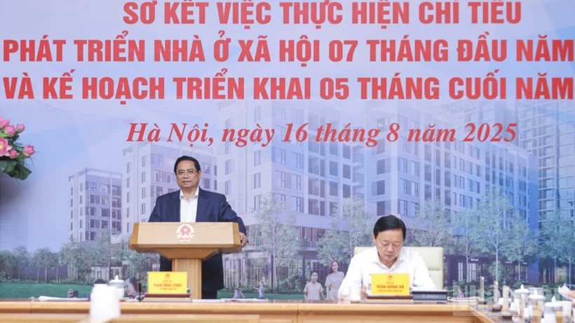 Thủ tướng Chính phủ Phạm Minh Chính chủ trì Hội nghị về phát triển nhà ở xã hội.