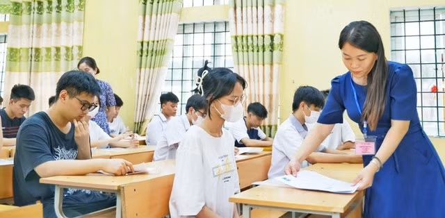 Các trường THPT sẽ tiến hành lập và giao tài khoản, mật khẩu cho thí sinh đang học lớp 12 đến hết ngày 15/4.