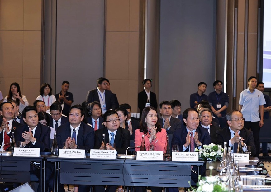 Các đại biểu dự phiên khai mạc Kỳ họp Hội đồng Tư vấn Kinh doanh APEC 2025 (ABAC III). Các đại biểu dự phiên khai mạc Kỳ họp Hội đồng Tư vấn Kinh doanh APEC 2025 (ABAC III).