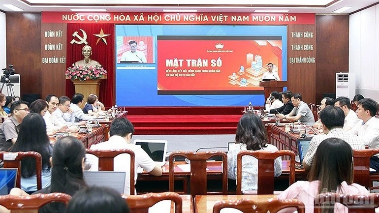 Ủy ban Trung ương Mặt trận Tổ quốc Việt Nam tổ chức Hội nghị trực tuyến toàn quốc triển khai thí điểm nền tảng “Mặt trận số” và tập huấn “Ứng dụng AI trong công tác Mặt trận Tổ quốc các cấp”, ngày 15/8/2025.