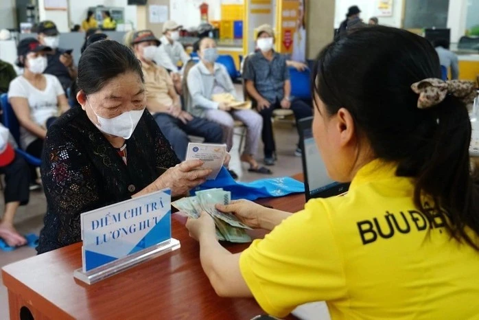 Chi trả lương hưu, trợ cấp cho người hưởng