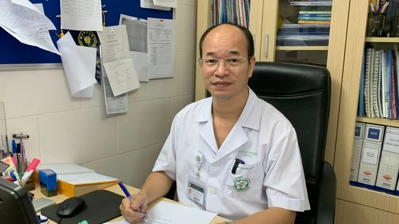 Phó Giáo sư, Tiến sĩ Đỗ Duy Cường, Giám đốc Trung tâm Bệnh Nhiệt đới, Bệnh viện Bạch Mai.