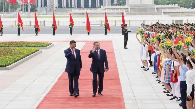 Tổng Bí thư Ban Chấp hành Trung ương Đảng Cộng sản Trung Quốc, Chủ tịch nước Cộng hòa nhân dân Trung Hoa Tập Cận Bình và Phu nhân chủ trì Lễ đón cấp Nhà nước Tổng Bí thư Ban Chấp hành Trung ương Đảng Cộng sản Việt Nam, Chủ tịch nước Cộng hòa xã hội chủ nghĩa Việt Nam Tô Lâm và Phu nhân thăm cấp Nhà nước tới Trung Quốc từ ngày 18 đến 20/8/2024.