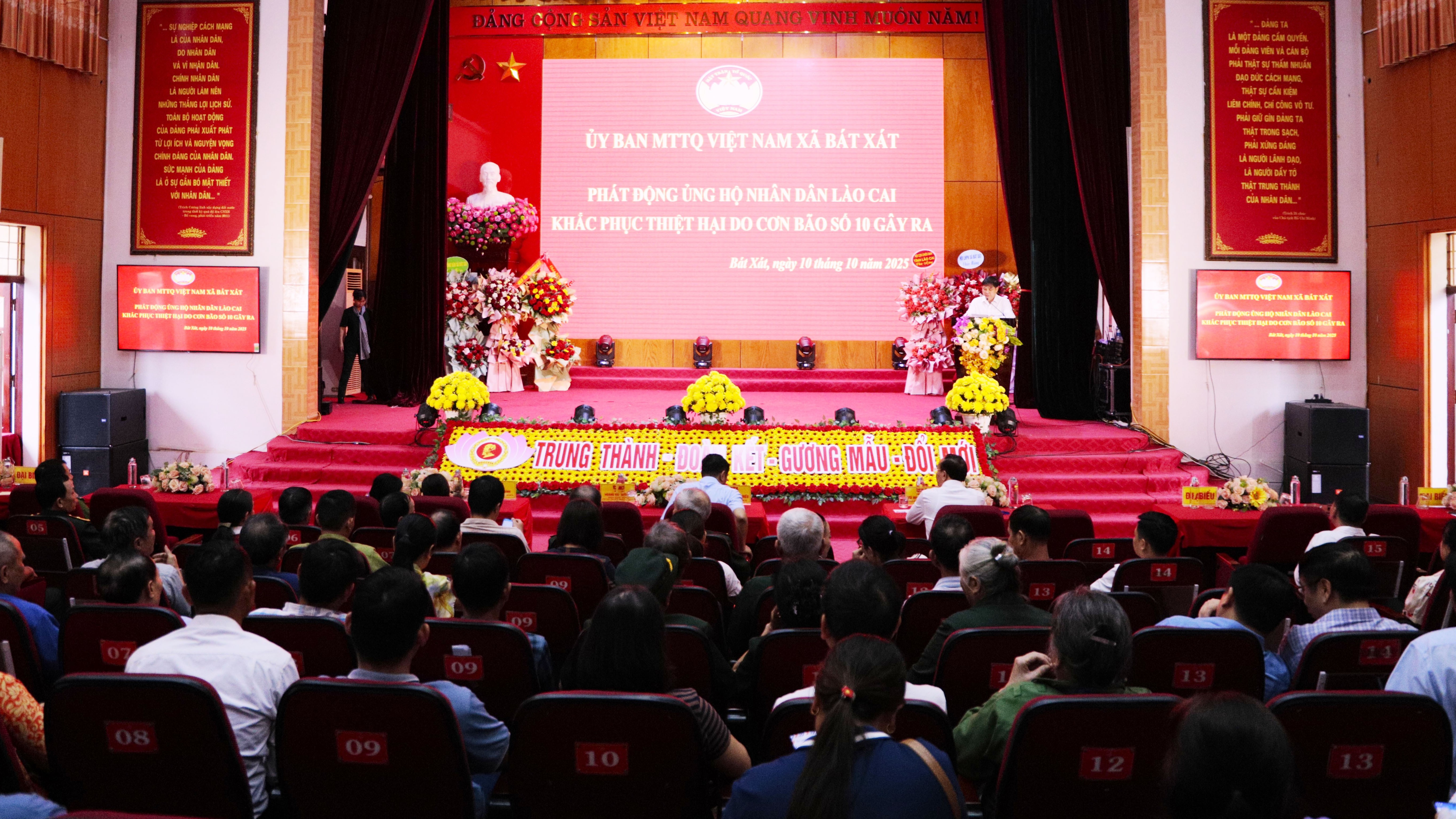 Quang cảnh lễ phát động quang-canh-buoi-phat-dong.jpg