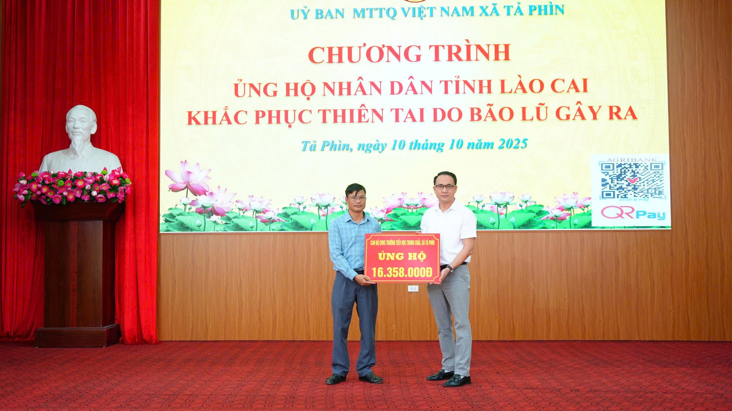 Các cơ quan, đơn vị, tổ chức, cá nhân quyên góp ủng hộ người dân vùng lũ. z7101352688939-b3cd865176ae2ed86fbd24097754e0b5.jpg