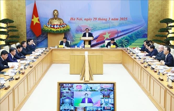 Thủ tướng Phạm Minh Chính chủ trì cuộc họp đôn đốc các dự án đường cao tốc.