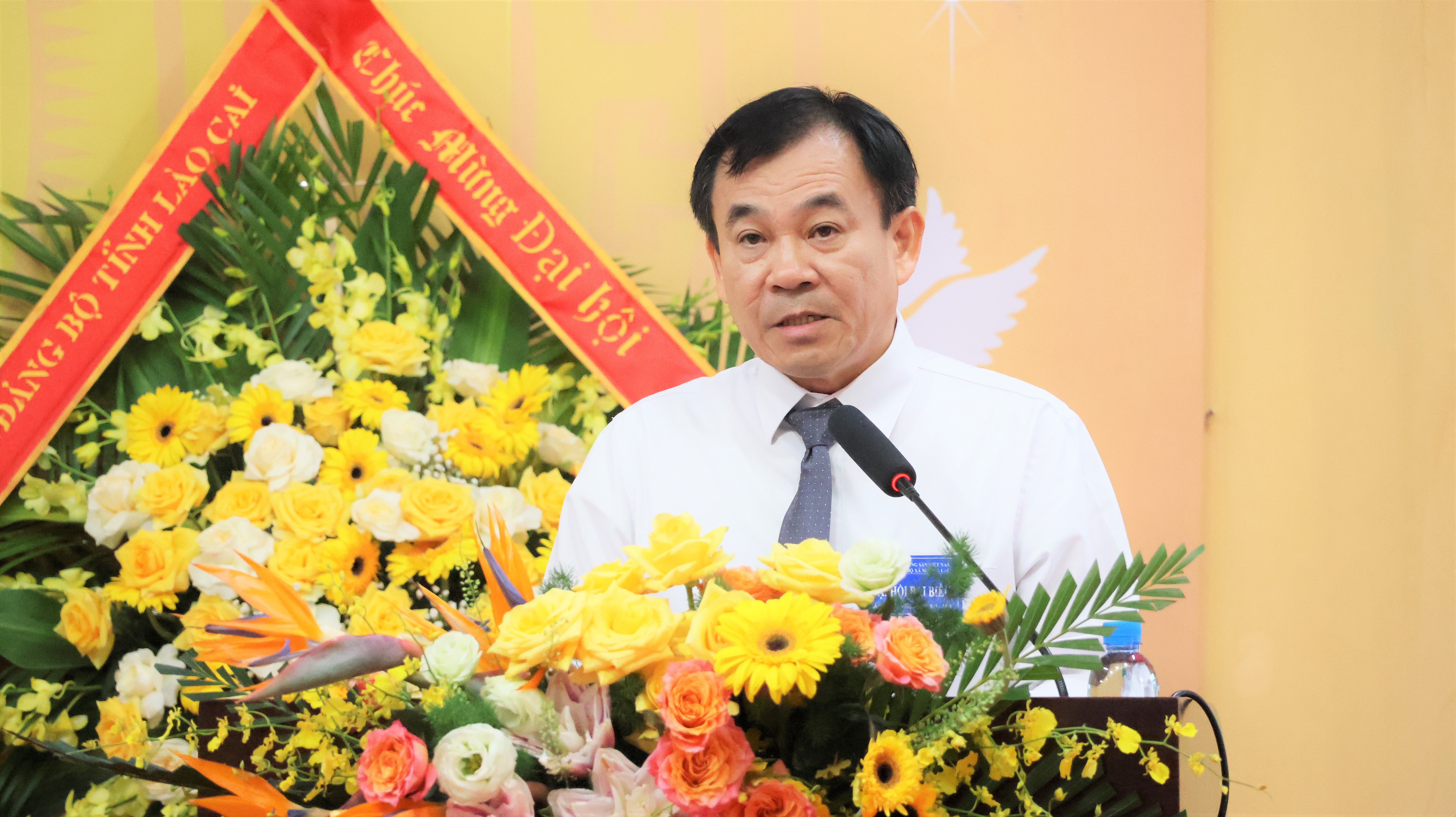Đồng chí Phạm Toàn Thắng phát biểu tại đại hội. dong-chi-pham-toan-thang-uy-vien-ban-thuong-vu-tinh-uy-truong-ban-to-chuc-tinh-uy-phat-bieu-chi-dao.jpg