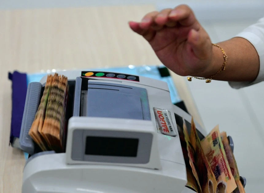 Bộ Nội vụ sẽ rà soát chính sách tiền lương khi sắp xếp đơn vị hành chính, đảm bảo tính hợp lý, liên thông.