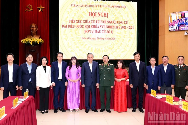 Tổng Bí thư Tô Lâm và các đại biểu dự hội nghị tiếp xúc giữa cử tri với người ứng cử đại biểu Quốc hội Khóa XVI, nhiệm kỳ 2026-2031, đơn vị bầu cử số 1, thành phố Hà Nội.