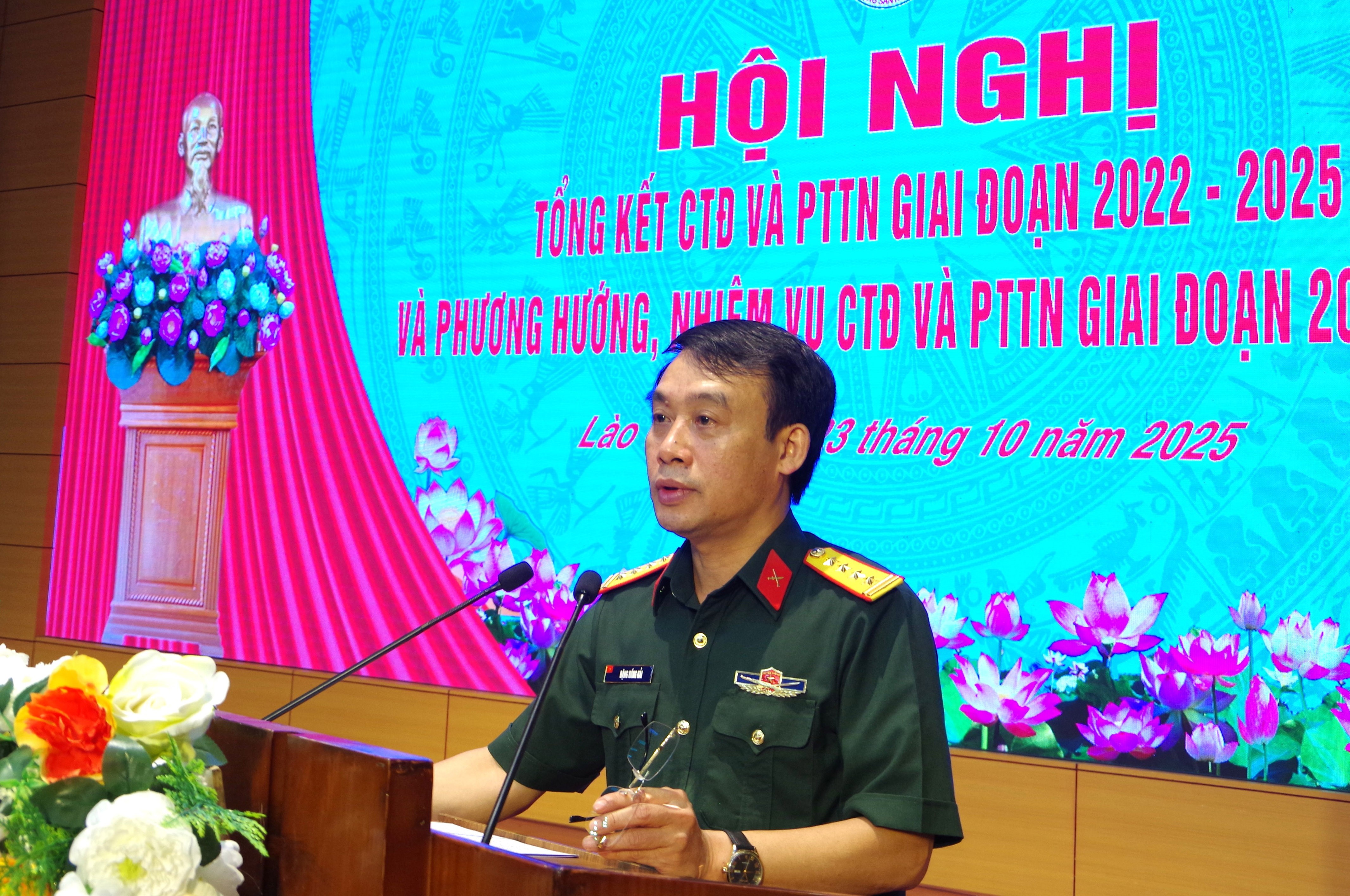 Đại tá Đặng Hồng Hải phát biểu chỉ đạo tại hội nghị. a3.jpg