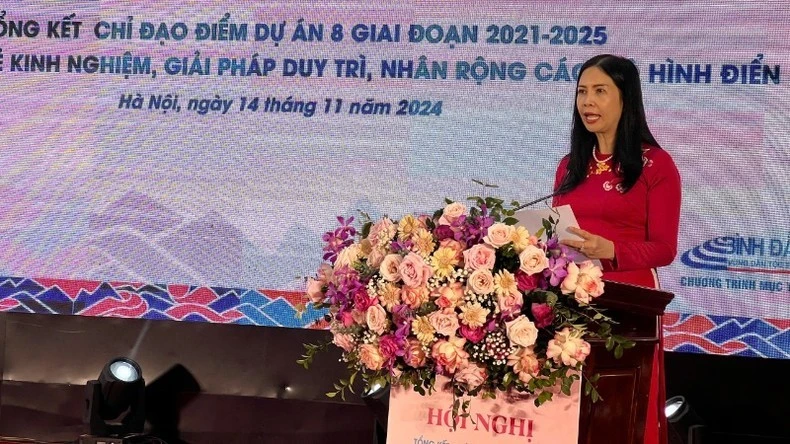 Phó Chủ tịch Hội Liên hiệp Phụ nữ Việt Nam Trần Lan Phương phát biểu khai mạc hội nghị.