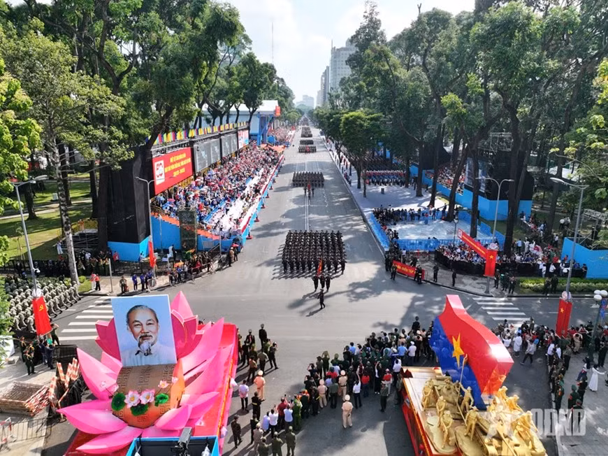 Các lực lượng tiến hành buổi tổng duyệt.