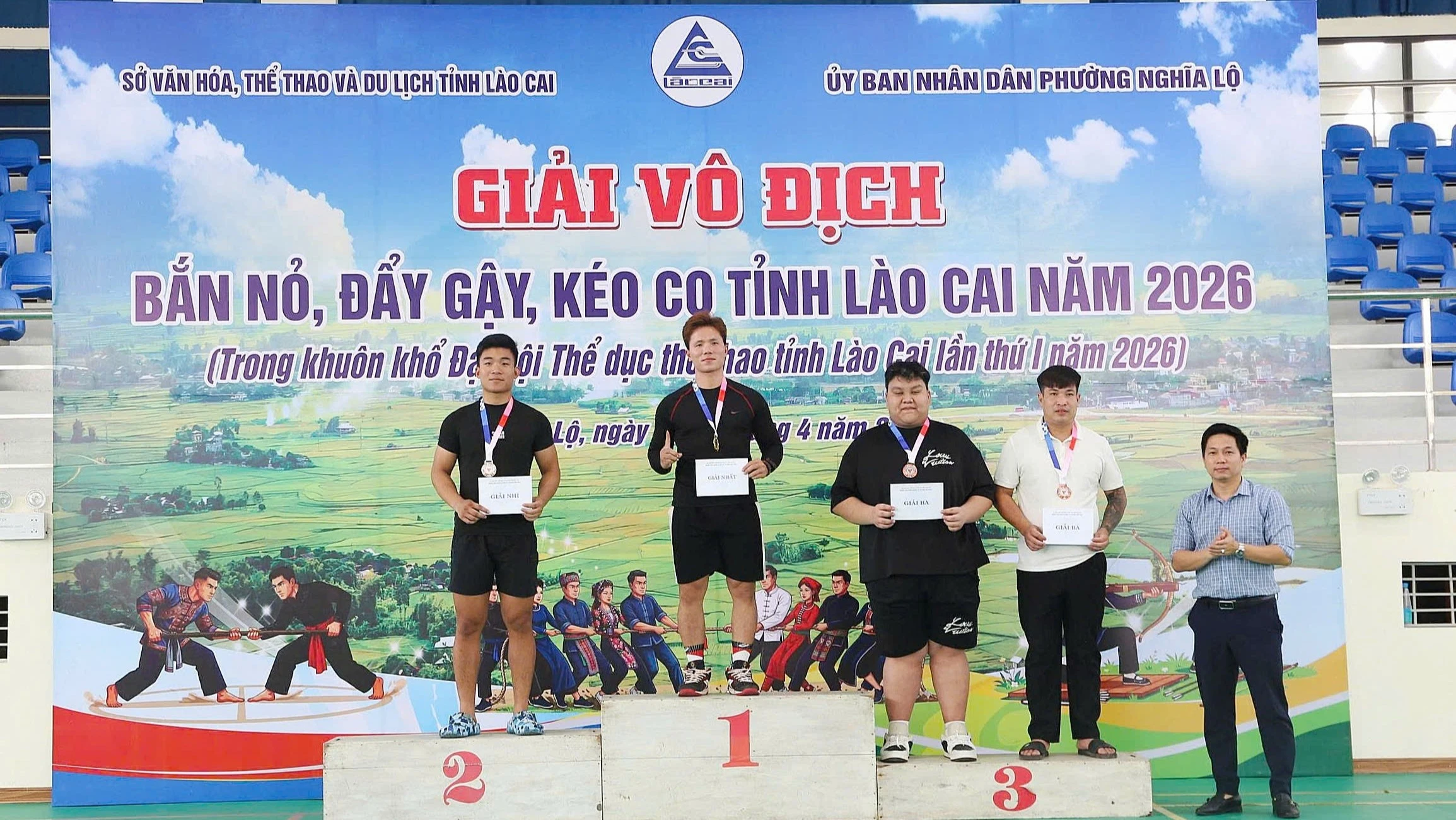 btc-trao-giai-nhat-nhi-ba-o-noi-dung-day-gay-tren-80-kg-4739.jpg