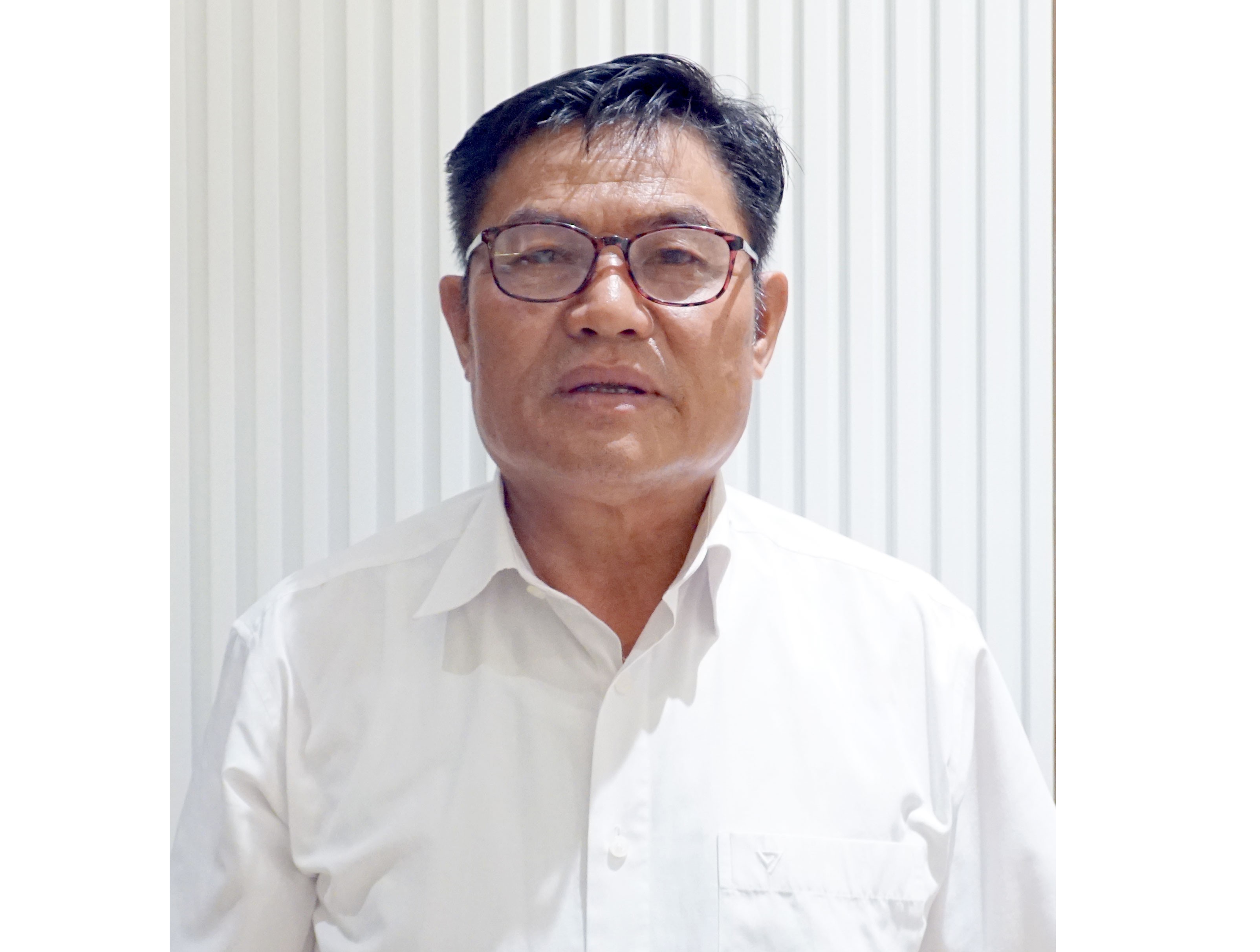 Ông Sầm Văn Tều. o-teu.jpg