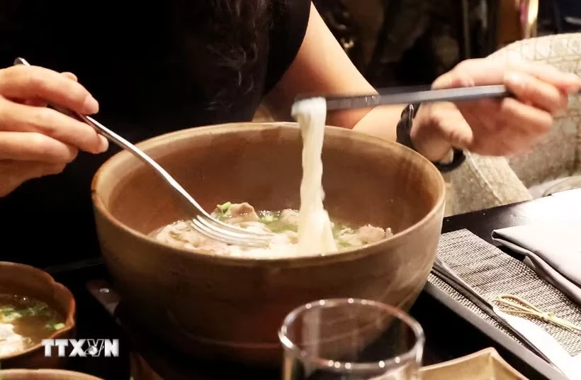 Phở - món ẩm thực truyền thống nổi tiếng của Việt Nam - được khách quốc tế yêu thích (Ảnh: Hồng Đạt/TTXVN)