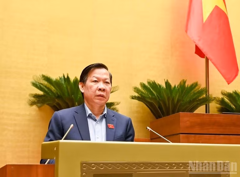 Chủ nhiệm Ủy ban Kinh tế và Tài chính của Quốc hội Phan Văn Mãi.