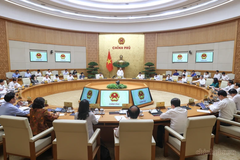Thủ tướng Chính phủ Lê Minh Hưng chủ trì phiên họp Chính phủ thường kỳ tháng 7/2026.