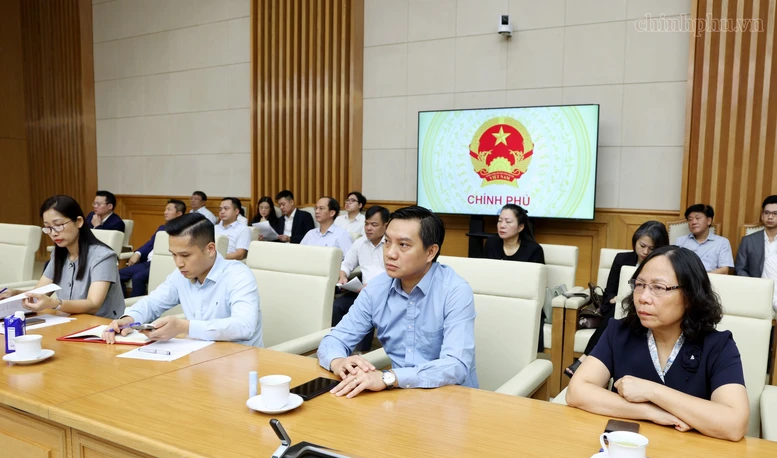 Các đại biểu dự cuộc làm việc.